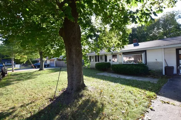 31 Pontiac Rd, Brockton, MA 02302