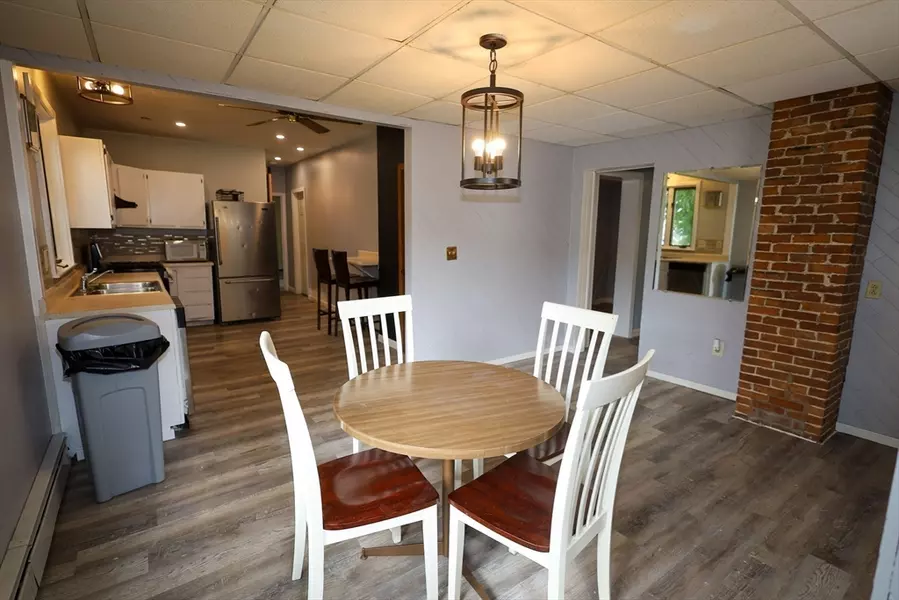 12 John St #1, Worcester, MA 01609