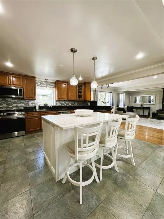 Hopedale, MA 01747,110 Plain St
