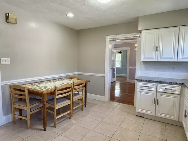 Newton, MA 02465,1639 Washington St