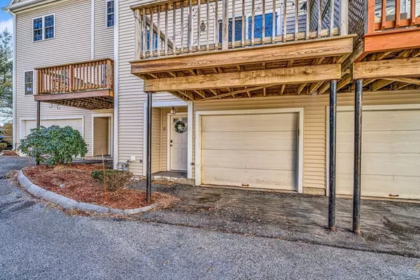 Woburn, MA 01801,555 Main St #8