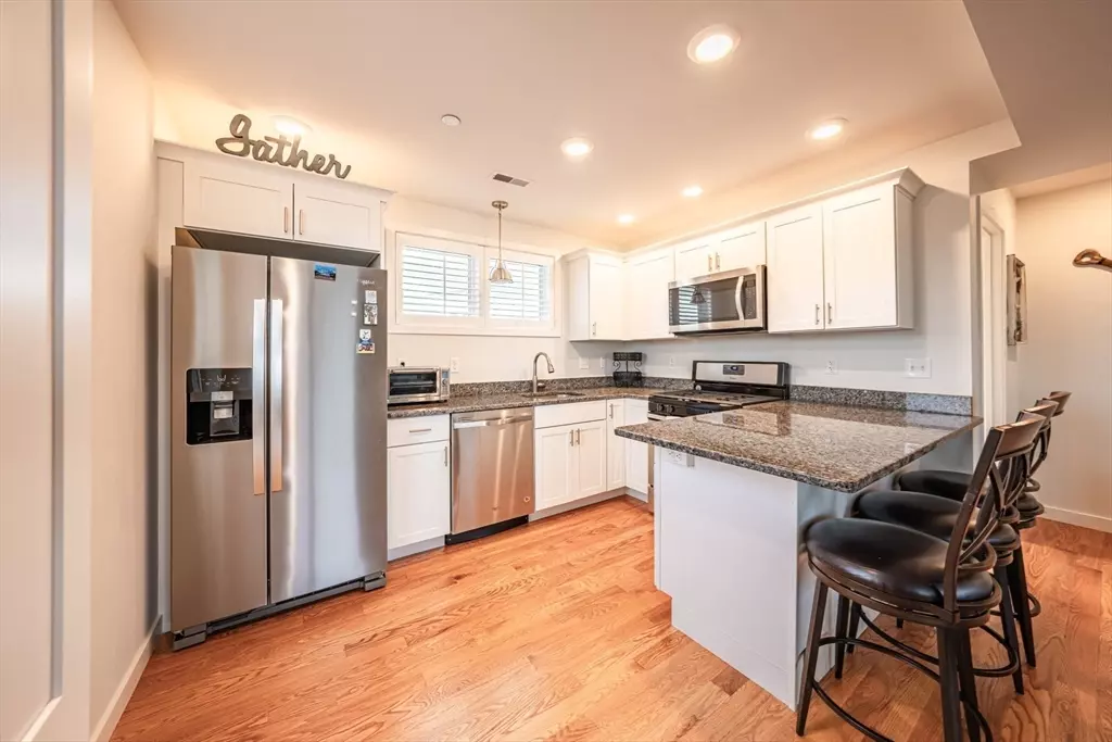 Beverly, MA 01915,21 Summit Avenue #2