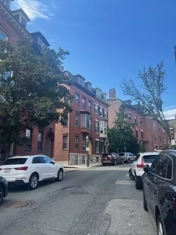Boston, MA 02129,22 Harvard St