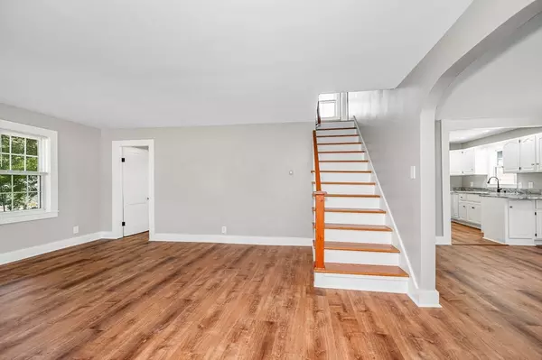 Methuen, MA 01844,15 Junior Avenue