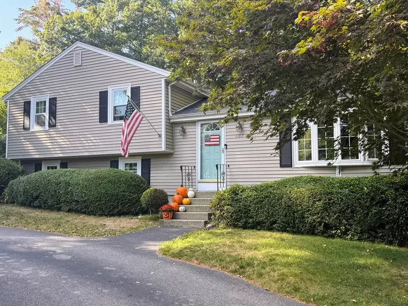 202 Birch St, Pembroke, MA 02359