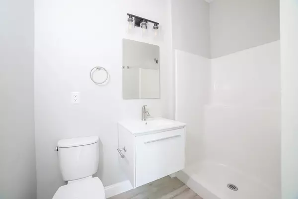 Shrewsbury, MA 01545,582 Main Street #6