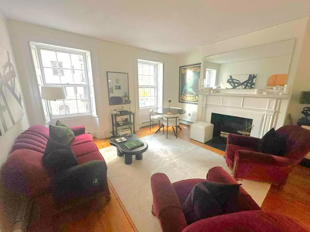 Boston, MA 02114,7 Charles #2