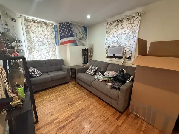 305 Princeton St #2, Boston, MA 02128
