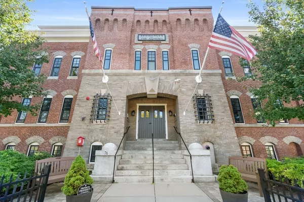76 Court Street #12, Plymouth, MA 02360