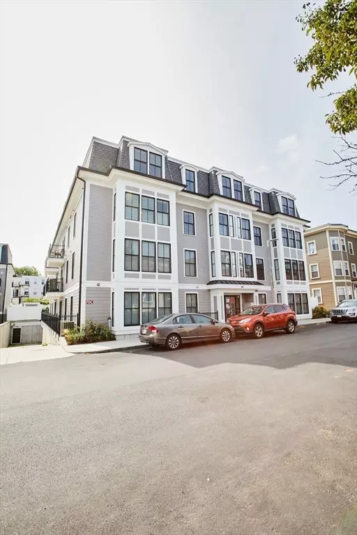 Boston, MA 02127,881 E 2nd St #13