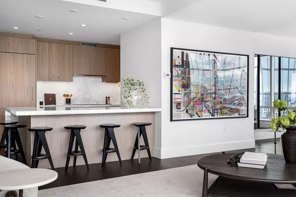 Boston, MA 02116,430 Stuart St #27D