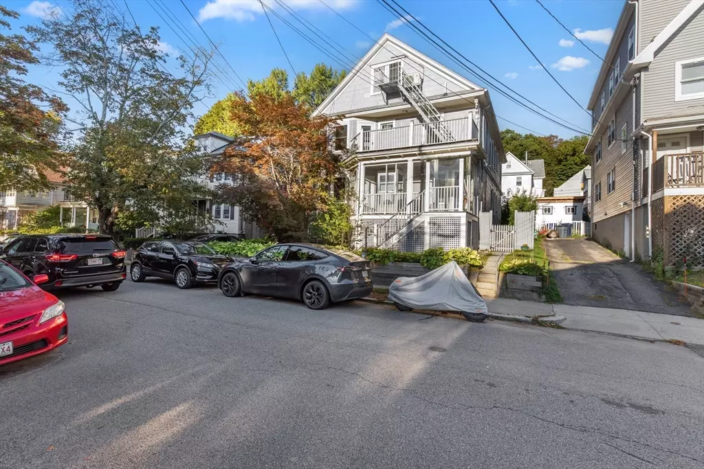 Boston, MA 02135,56 Hobson #B