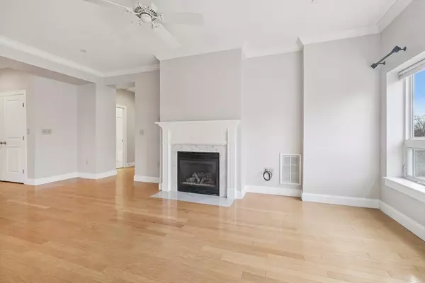 Lowell, MA 01854,527 Pawtucket #207