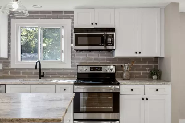 Northampton, MA 01053,339 Haydenville Rd