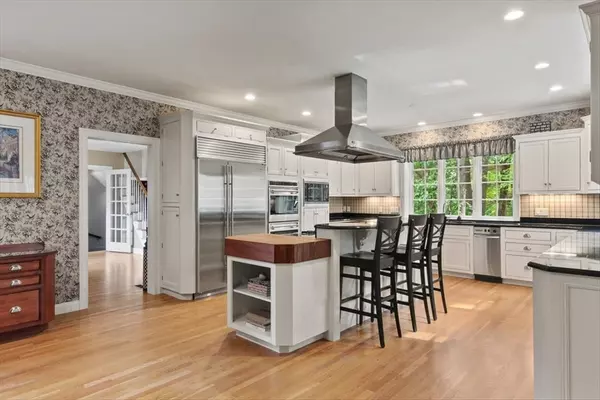 Walpole, MA 02081,1080 North St