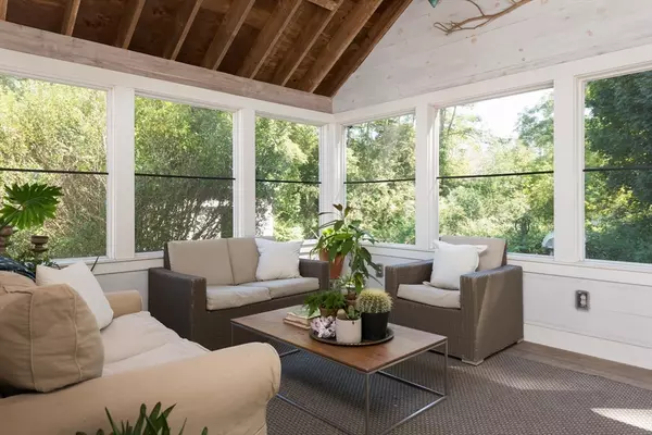 Mattapoisett, MA 02739,86 Fairhaven Rd