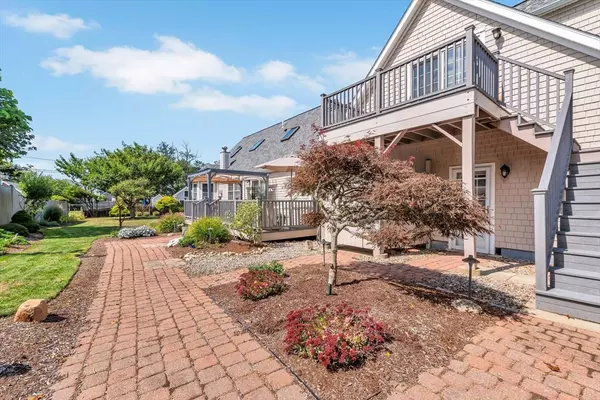 Dennis, MA 02638,69 Horsefoot Path