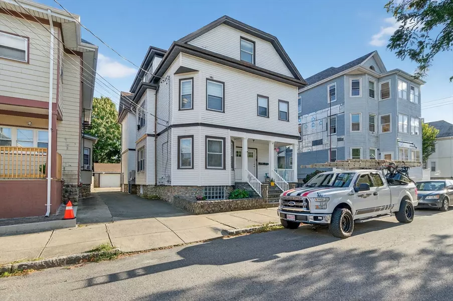 250-252 Shaw St, New Bedford, MA 02745