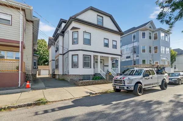 250-252 Shaw St, New Bedford, MA 02745