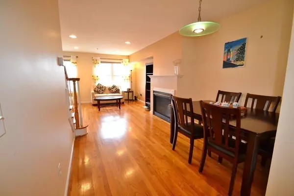 Waltham, MA 02453,47 Alder St #9