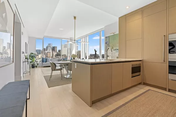 Boston, MA 02118,380 Harrison Ave #PH2K