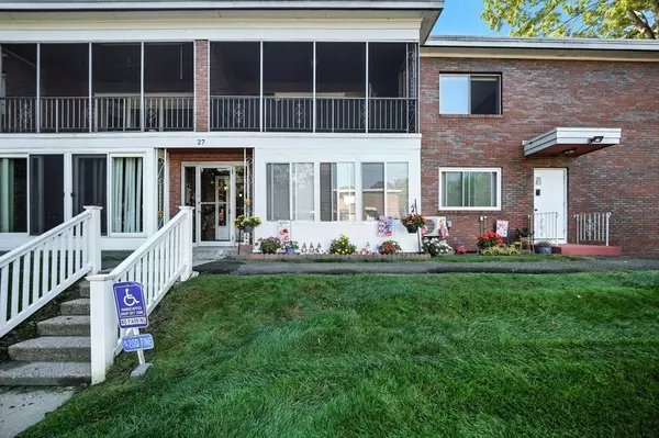 West Springfield, MA 01089,27 Park Ave Court #8