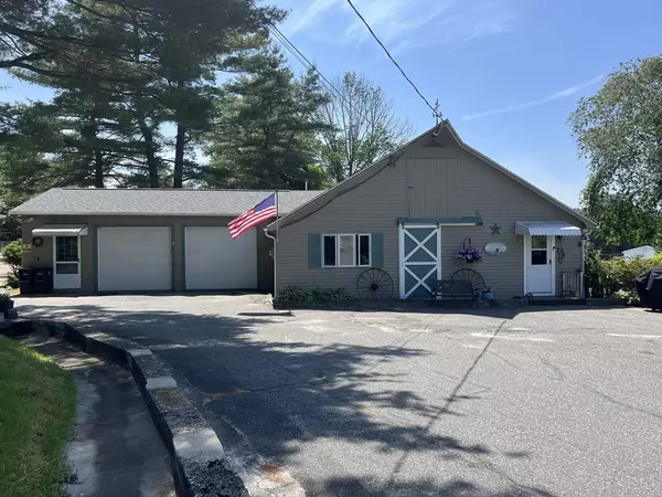 Southbridge, MA 01550,467 Durfee St