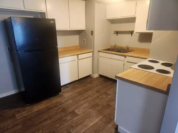 Winchendon, MA 01475,409 Spring Street #5