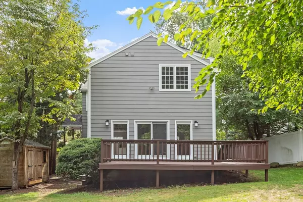 Lexington, MA 02421,15 Garfield St