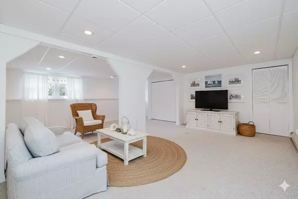 Taunton, MA 02780,45 Fisher St