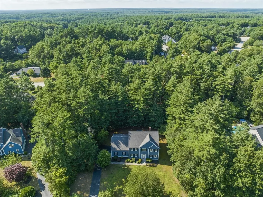 Kingston, MA 02364,7 Hemlock St