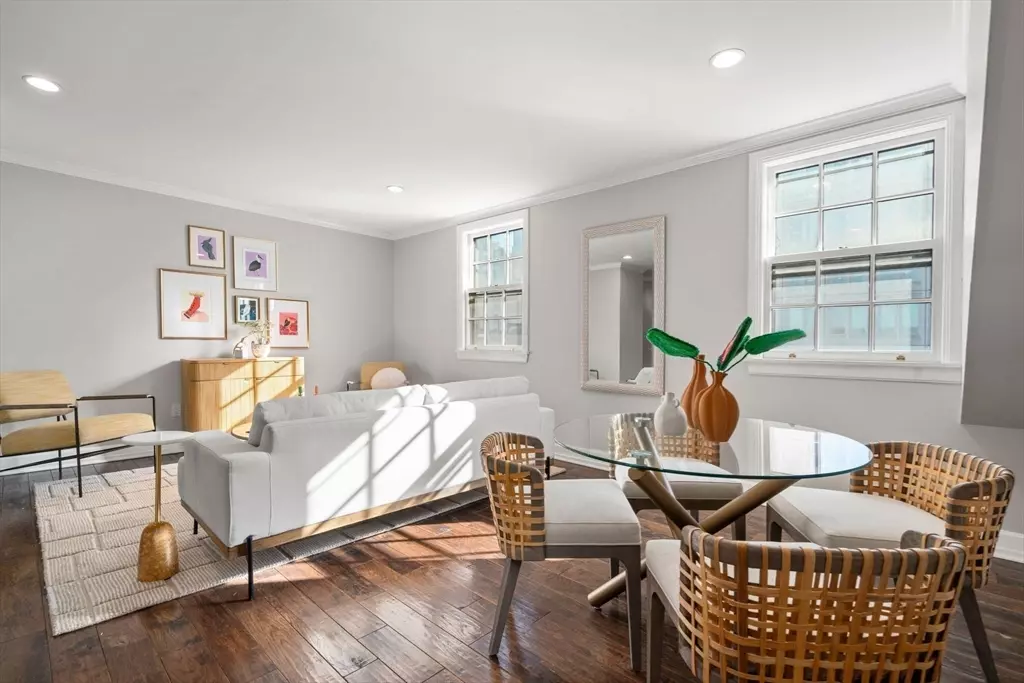 Boston, MA 02114,27 Bowdoin St #5