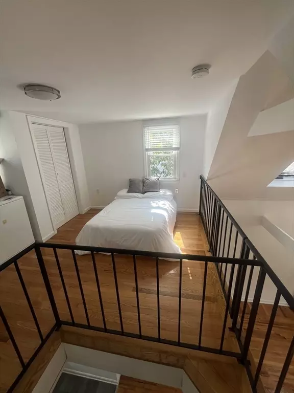 Lynn, MA 01902,248 Essex St