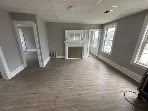 Worcester, MA 01605,17 Duxbury Road #3