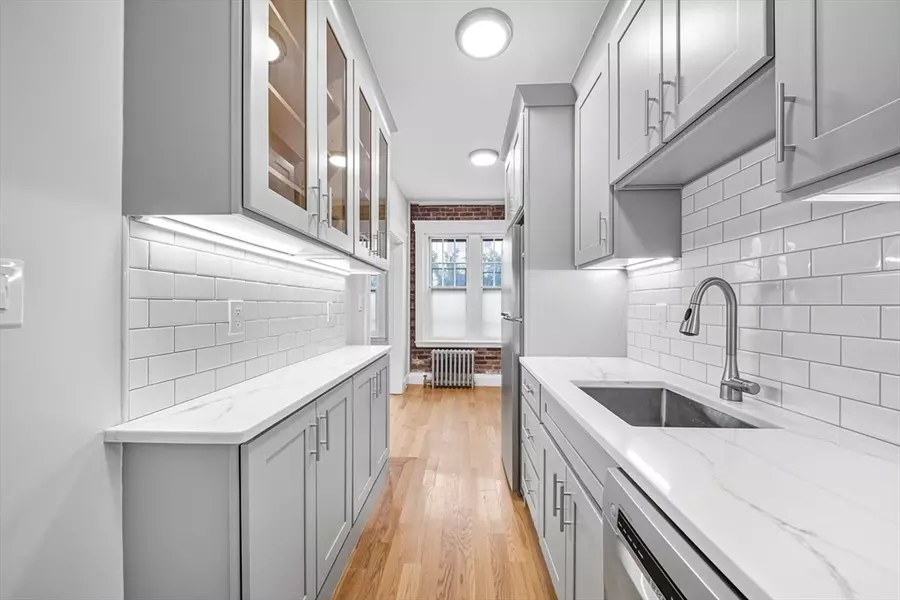 4 Crawford St #U4, Cambridge, MA 02139