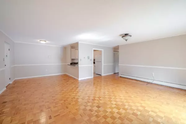 Andover, MA 01810,257 Main St #10