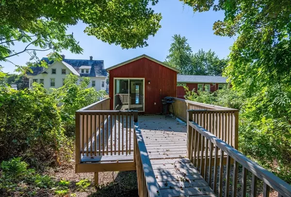 Northampton, MA 01062,225 Nonotuck St #C