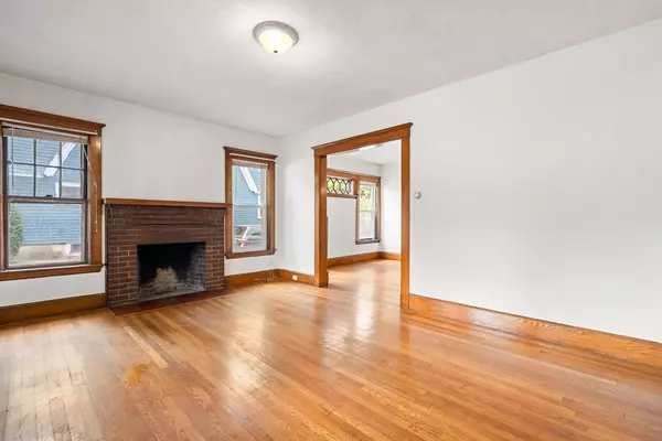 Arlington, MA 02474,78 Everett St