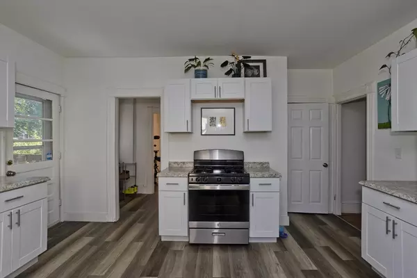 Holyoke, MA 01040,16 Charles St