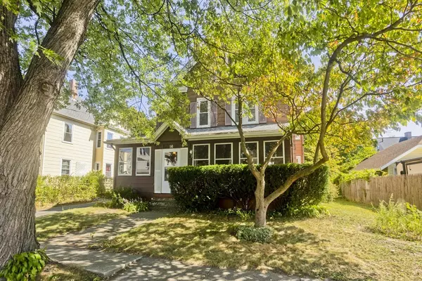 Holyoke, MA 01040,16 Charles St