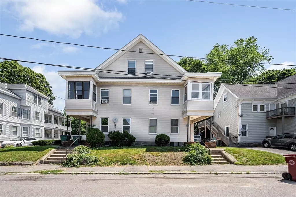 Lowell, MA 01852,64-66 Hanks Street