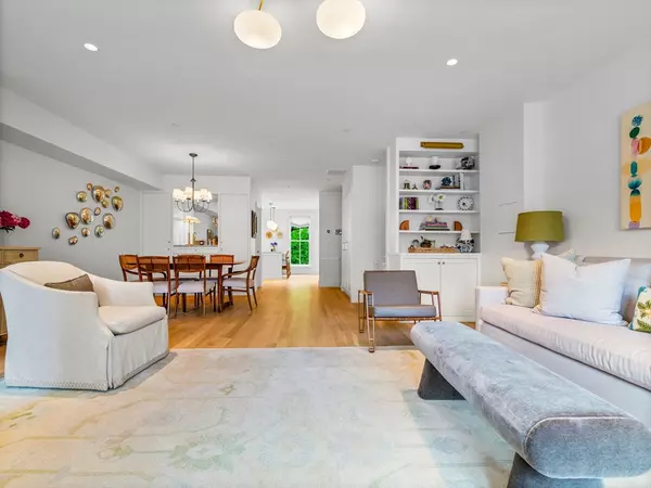 Boston, MA 02118,296 Shawmut Ave #PH