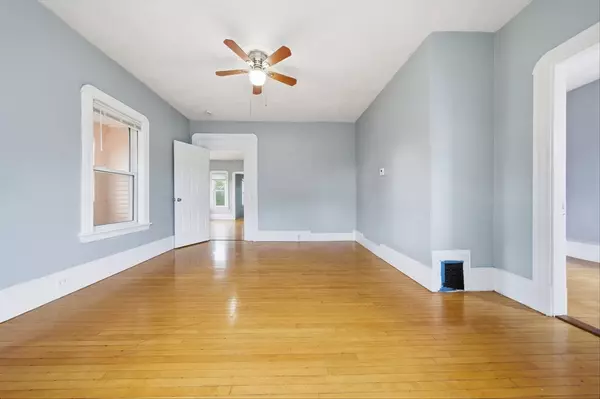 Malden, MA 02148,24 Park Avenue #2