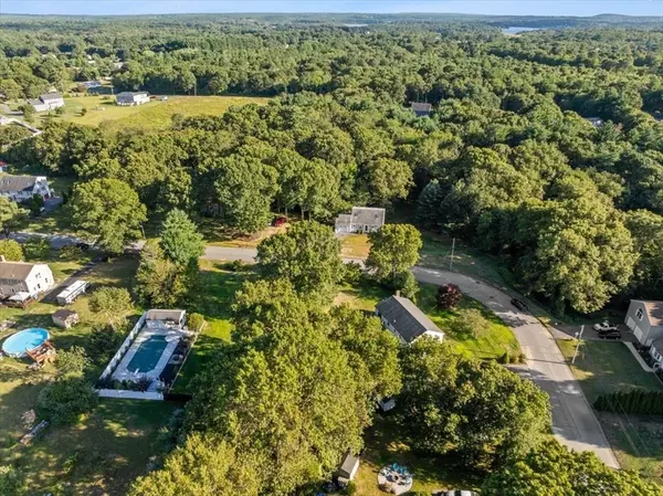 Berkley, MA 02779,20 Stanley Ave