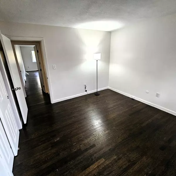 19 Kippy Drive #19, Newton, MA 02468