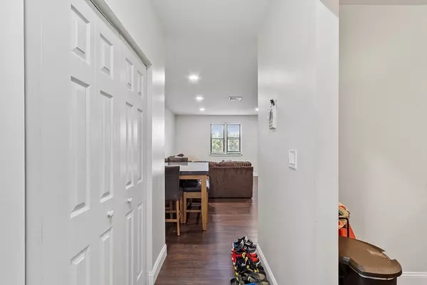 Worcester, MA 01602,1029 Pleasant Street #19