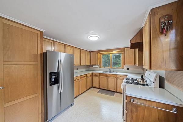 Bourne, MA 02559,606 County Road