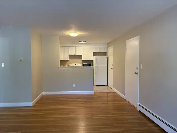 Waltham, MA 02453,32 Whitman #1-3