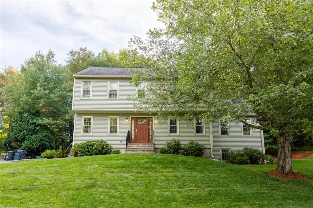 Grafton, MA 01536,44 Meadow Lane
