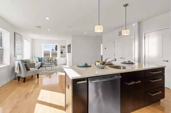 Somerville, MA 02143,65 Beacon #401
